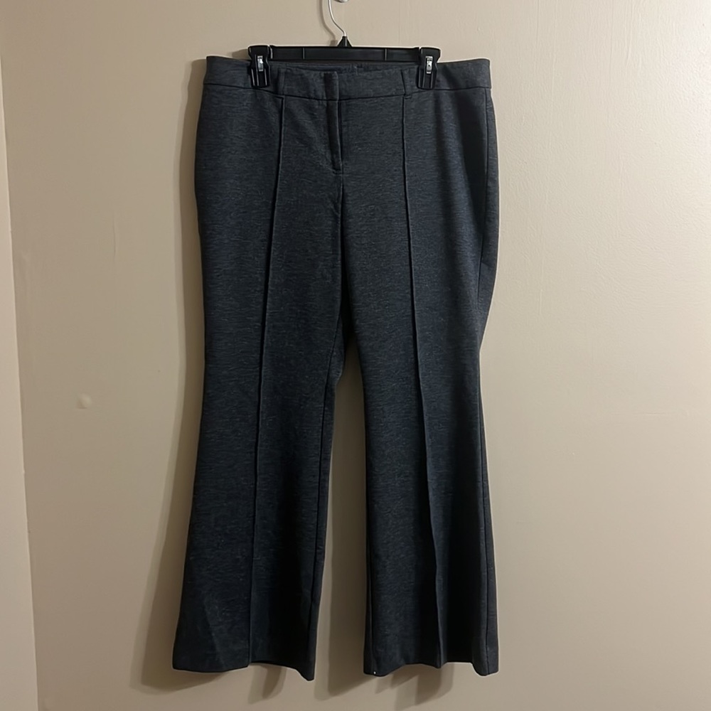 New York & Company Woman’s Trouser